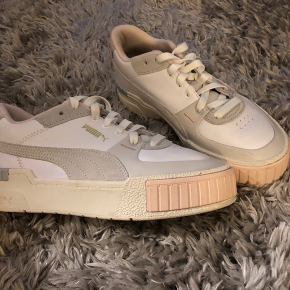 Puma Women’s Sneakers - Picture 5 of 6